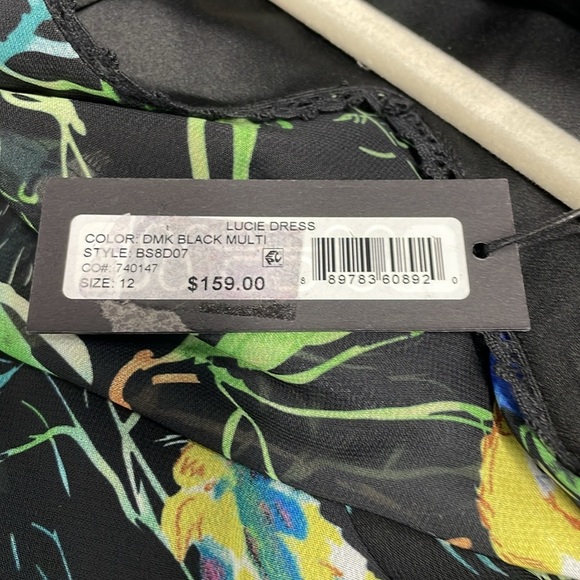 NWT Le Gali Black Floral Chiffon Flutter Bell Sleeve V-Neck Dress 12 - Picture 2 of 16